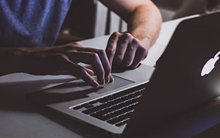 热刺和纽卡有意引进佛罗伦萨中场法乔利，已初步试探性接触